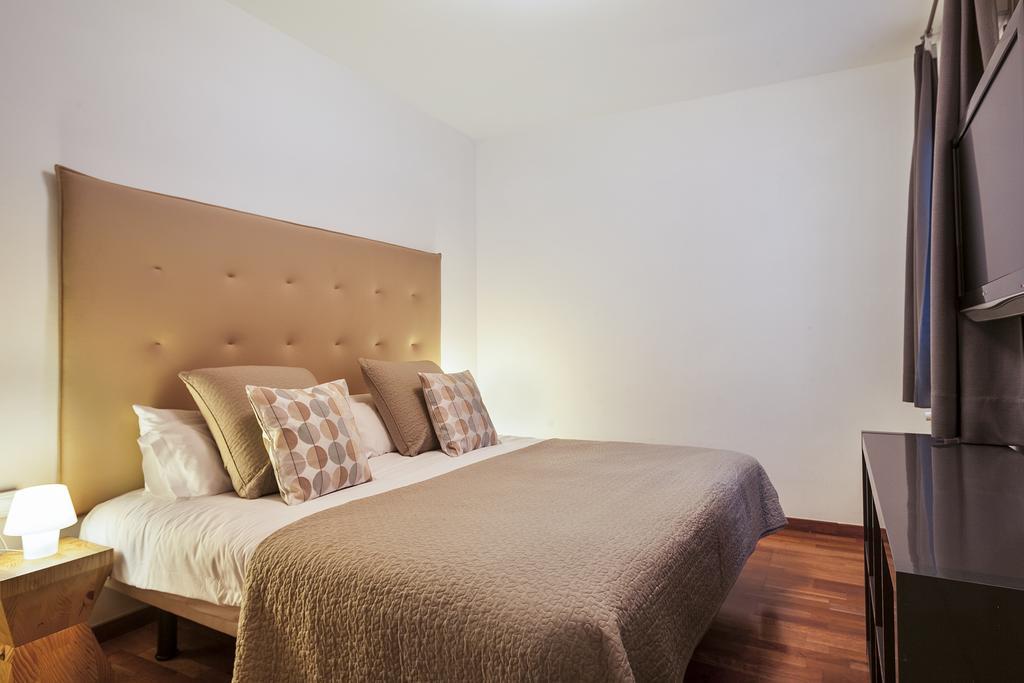 Canela Homes Barcelona Universitat Chambre photo