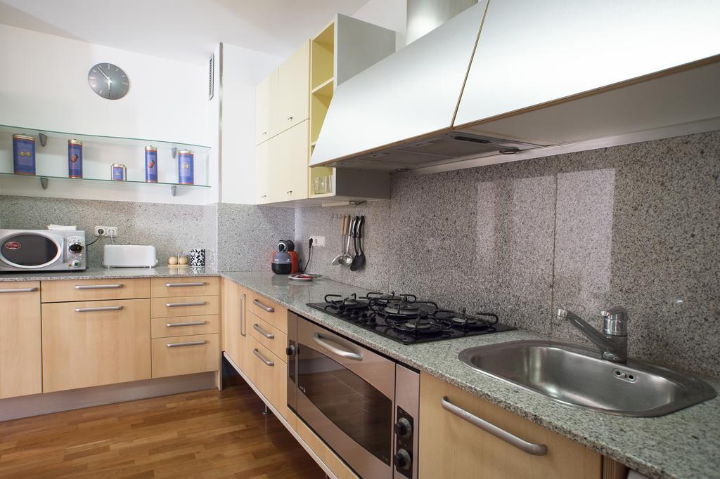 Canela Homes Barcelona Universitat Extérieur photo